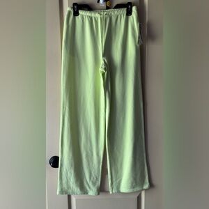 No boundaries women Lime Green Pants